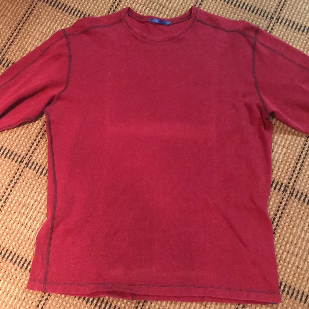 Long sleeve red top